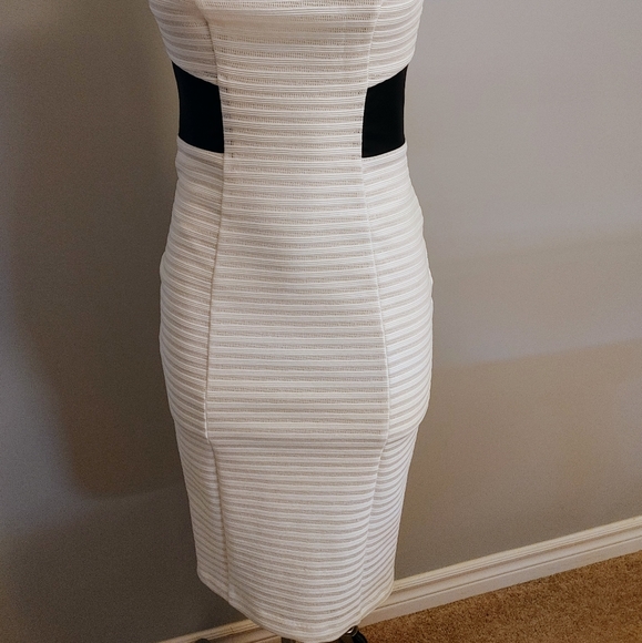 Guess Dress - Picture 6 of 6